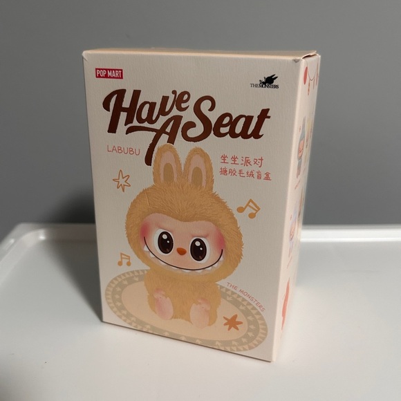 POP MART Labubu Have A Seat - DADA - Picture 2 of 5